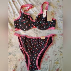 Cacique bra& panty set NWT 40C &18/20